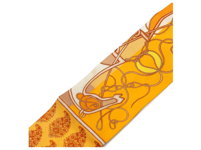 Sciarpa Twilly in seta Hermès Yellow Coup de Fouet au Bloc Giallo - vista 5