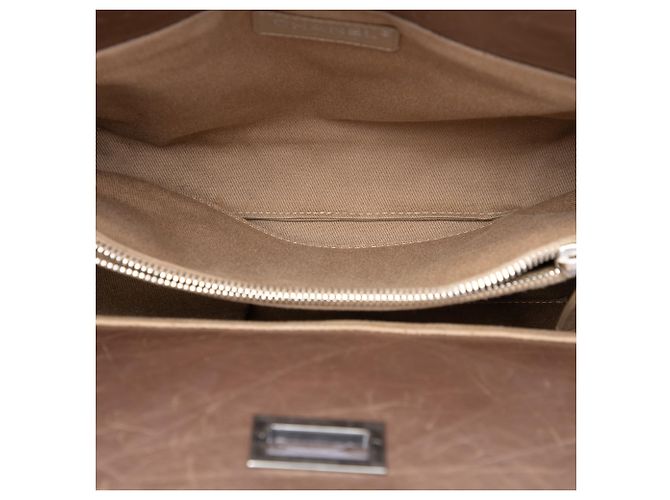 Tote Reissue 2.55 Chanel in pelle di vitello metallizzata trapuntata marrone - vista 4