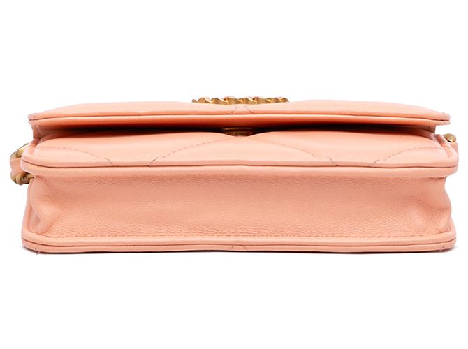 Chanel Pink Quilted Lambskin 19 Wallet on Chain - Ansicht 3