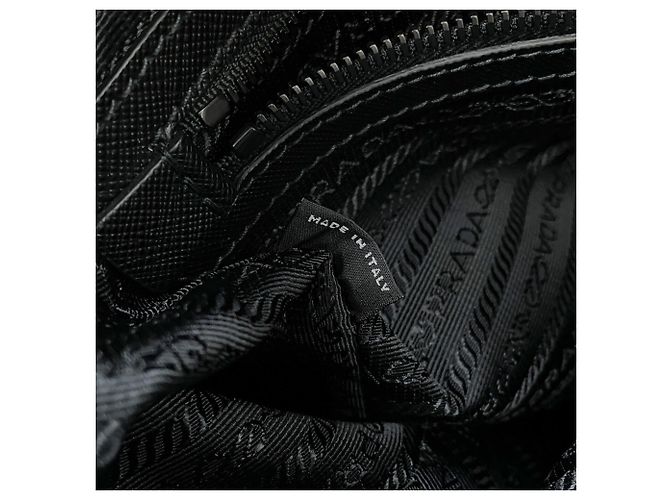 Borsa Tote Triangle in nylon Saffiano Prada Marrone Nero - vista 11