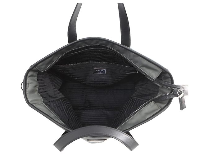 Borsa Tote Triangle in nylon Saffiano Prada Marrone Nero - vista 6