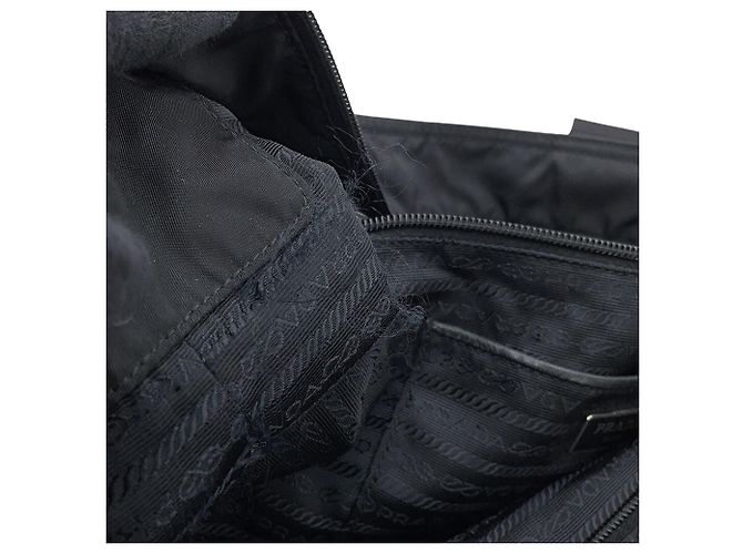 Prada Nylon Triangle Tote Bag Schwarz - Ansicht 11