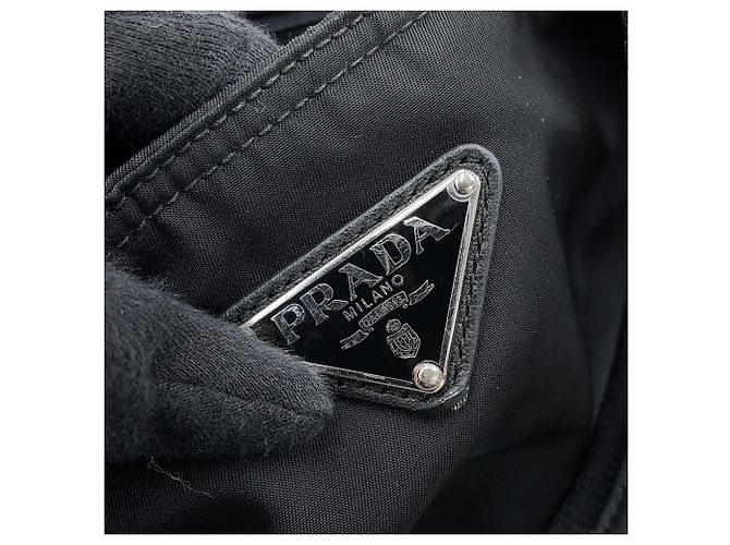 Prada Nylon Triangle Tote Bag Schwarz - Ansicht 12