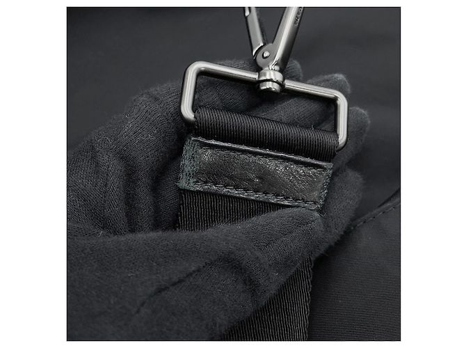 Prada Nylon Triangle Tote Bag Schwarz - Ansicht 14