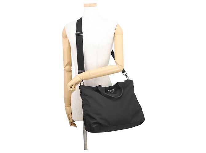 Prada Nylon Triangle Tote Bag Schwarz - Ansicht 5
