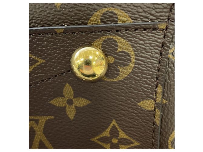 Borsa Louis Vuitton Monogram Montaigne MM Nero Monogramma - vista 12
