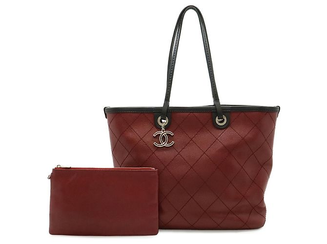 Borsa Tote Chanel On the Road Wild Stitch Nero Bordò - vista 2