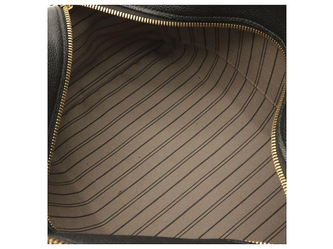 Borsa Tote Louis Vuitton Monogram Empreinte Mare MM Nero - vista 7