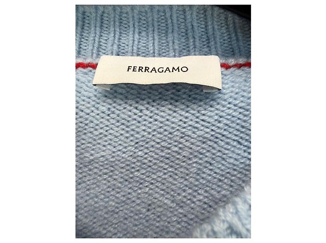 Salvatore Ferragamo hellblauer Cashmere-Pullover mit V-Ausschnitt und Cut-Out-Details - Ansicht 2