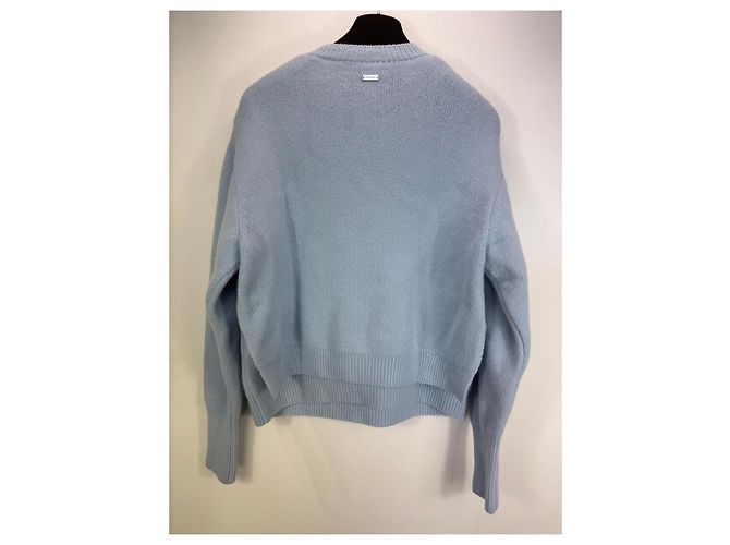 Salvatore Ferragamo hellblauer Cashmere-Pullover mit V-Ausschnitt und Cut-Out-Details - Ansicht 6