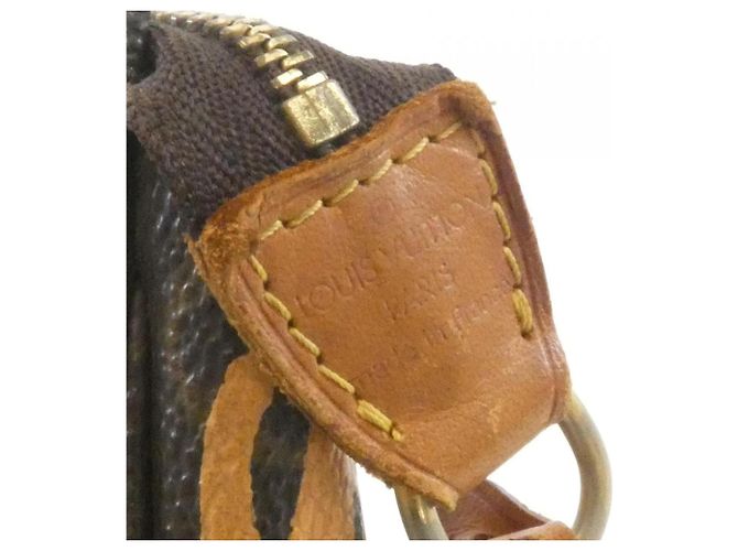 Louis Vuitton Monogram Graffiti Pochette Accessoires Marrone Pesca - vista 3