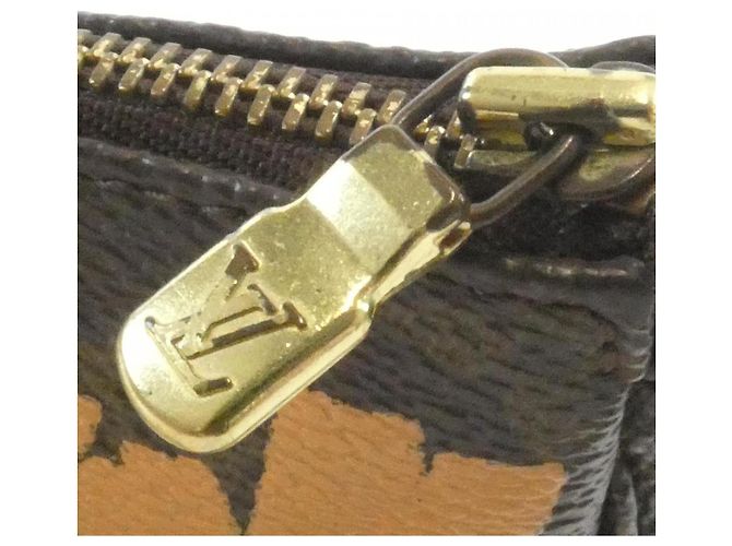 Louis Vuitton Monogram Graffiti Pochette Accessoires Marrone Pesca - vista 4