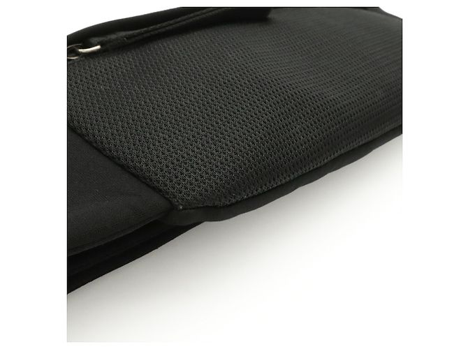 Prada Sport Bauchtasche aus schwarzem Mesh und Neopren - Ansicht 4