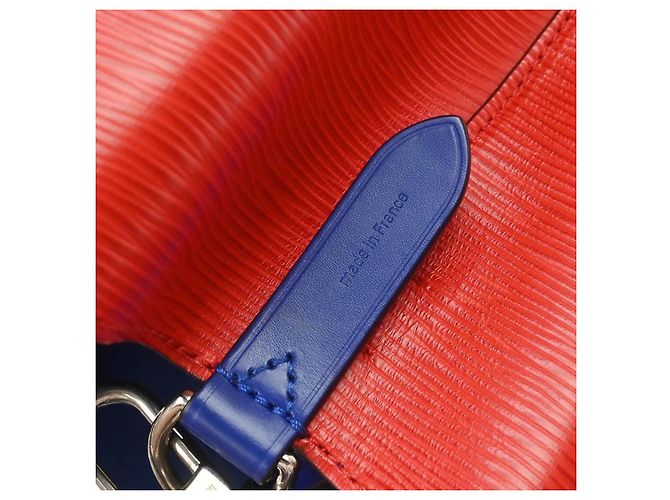 Néonoé Louis Vuitton NeoNoe Epi Leather MM Rosso - vista 5
