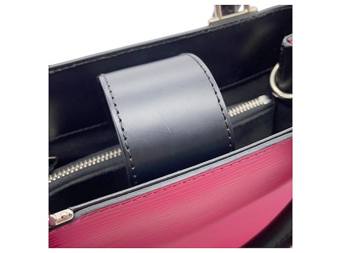 Bolso Louis Vuitton Epi Cléber PM Negro Rosa - vista 8