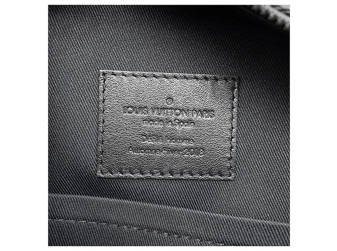 Borsa a Spalla Louis Vuitton Dark Infinity Nero - vista 12