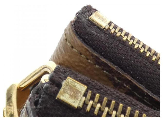 Borsa a tracolla Pochette Double Zip Monogram Giant Louis Vuitton Marrone - vista 5