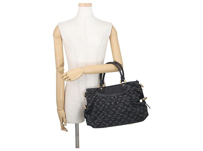 Borsa Louis Vuitton Monogram Denim Neo Cabby MM Nero - vista 4