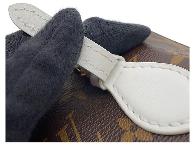 Borsa Louis Vuitton Monogram Nano Bucket Marrone Bianco - vista 10