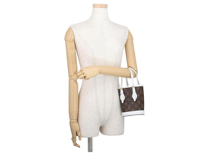 Borsa Louis Vuitton Monogram Nano Bucket Marrone Bianco - vista 4