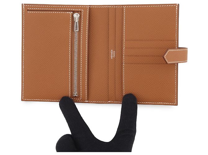 Cartera compacta de dos pliegues Hermès Bearn Dorado - vista 4