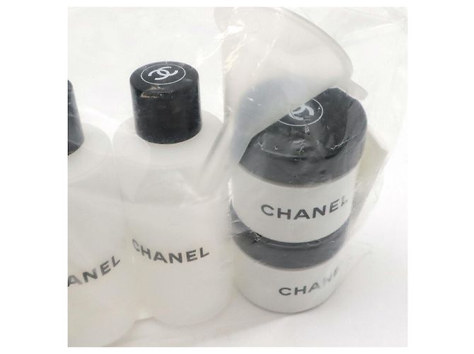 Vanity Beauty case in vinile Chanel Bianco - vista 7
