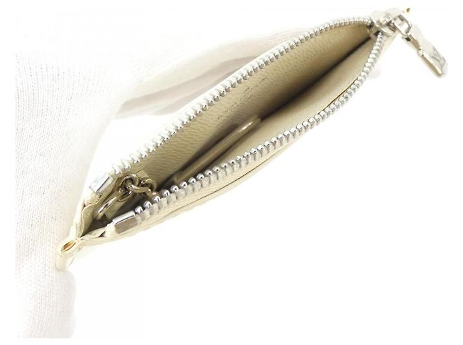 Monedero para llaves Epi Louis Vuitton Blanco - vista 8