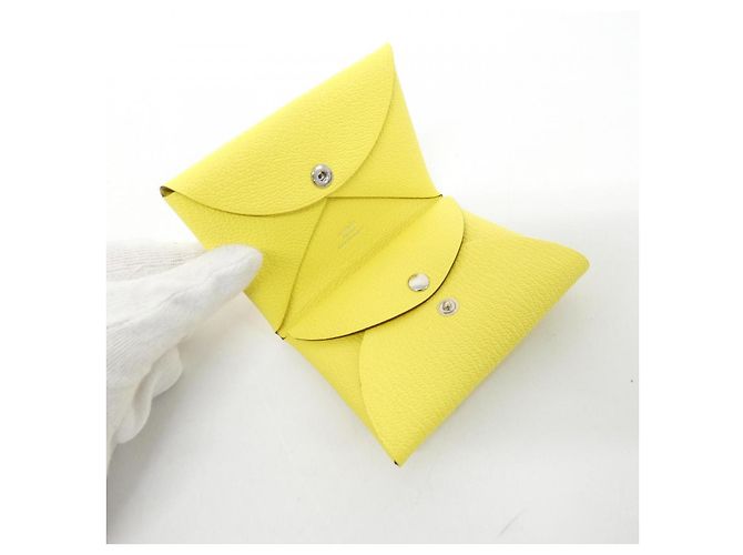 Hermès Tarjetero Hermes Calvi Duo Chevre Amarillo - vista 2