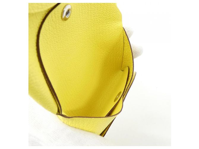 Hermès Tarjetero Hermes Calvi Duo Chevre Amarillo - vista 5