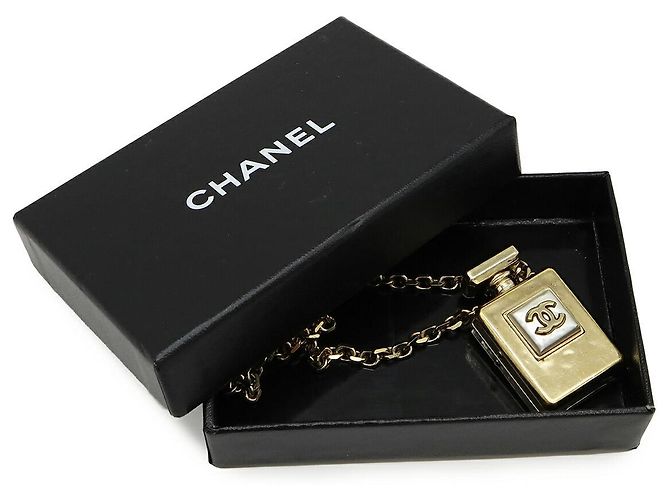 Collana con pendente profumo Chanel D'oro Metallico - vista 8