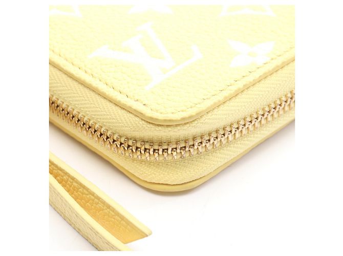 Cartera Zippy Monogram Empreinte Long Louis Vuitton Amarillo - vista 7