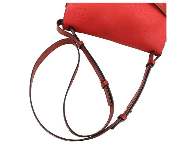 Loewe Soft Leather Gate Bag - Medium Size Rot - view 8
