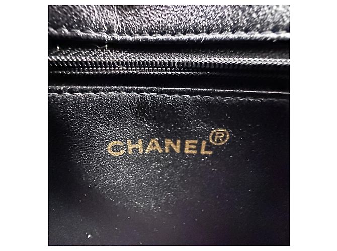 Borsa Tote Chanel Matelassé in pelle nera Nero - vista 10