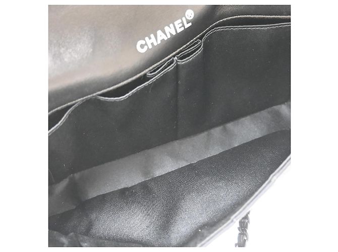Chanel Travel Line Flap Nylon Trapuntato East West Nero - vista 3