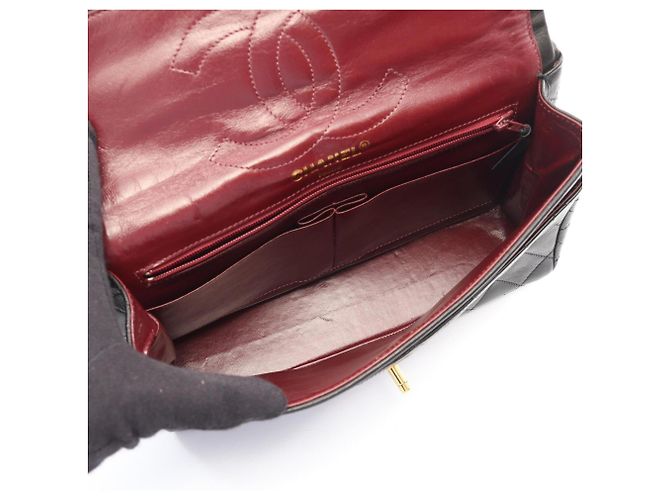 Borsa Chanel Matelassé Paris Limited Edition Double Flap Nero - vista 3