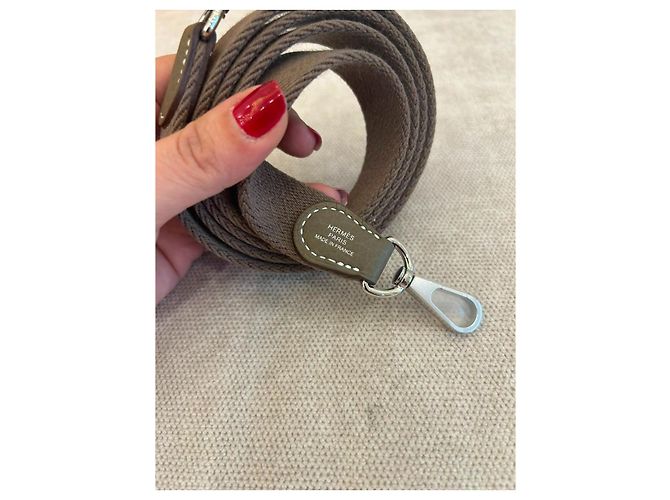 Borsa a tracolla Hermès Aline Mini in pelle granulata Marrone - vista 9