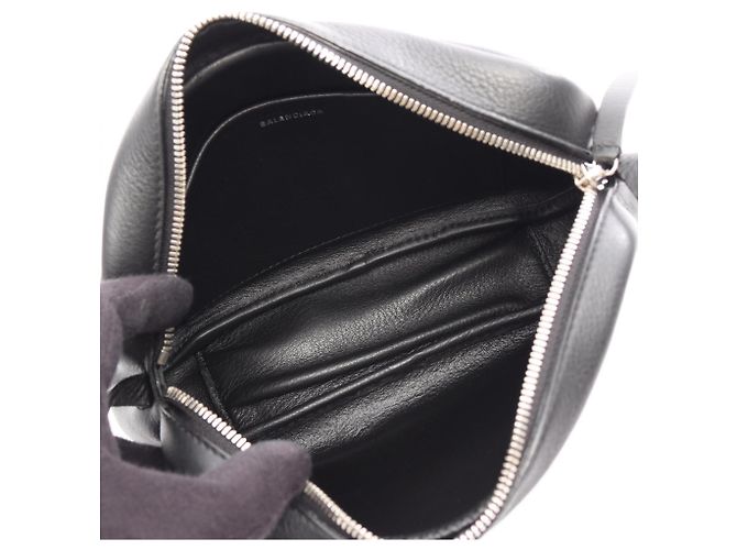 Borsa a tracolla Balenciaga Everyday Camera Bag S Nero - vista 3