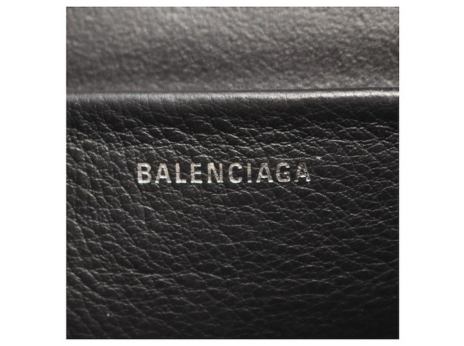 Borsa a tracolla Balenciaga Everyday Camera Bag S Nero - vista 4