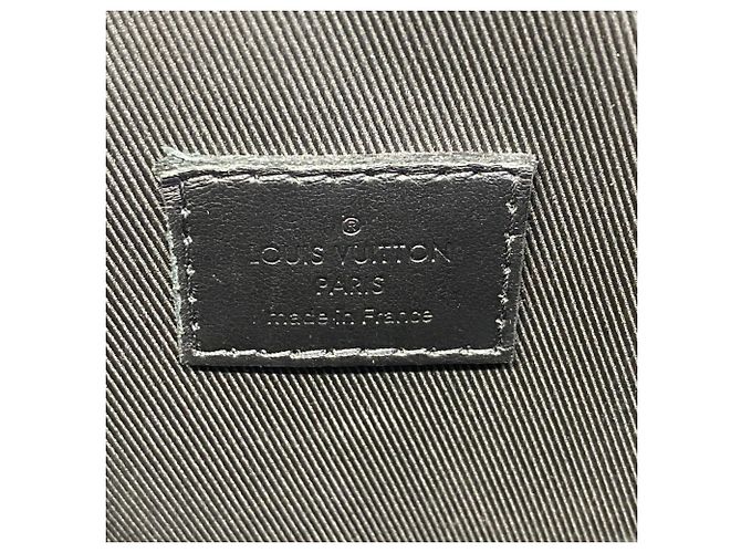 Borsa a tracolla Louis Vuitton Monogram Empreinte Montsouris Wearable Wallet Nero - vista 5