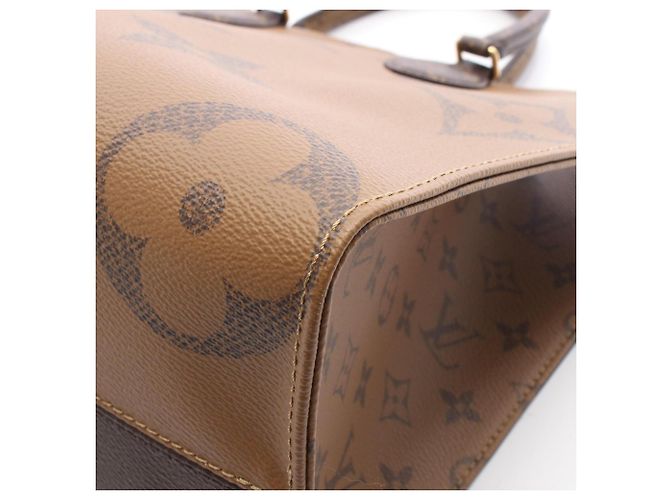 Borsa Tote Louis Vuitton OnTheGo MM Marrone Beige Monogramma - vista 5