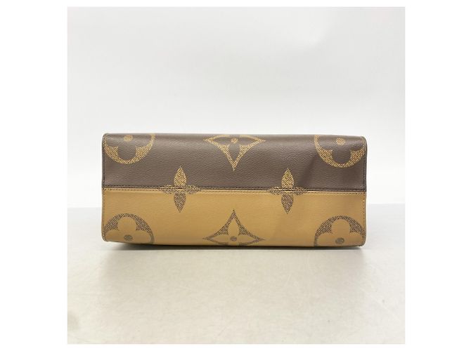 Borsa Tote Louis Vuitton Monogram Giant Reverse OnTheGo MM Marrone - vista 3