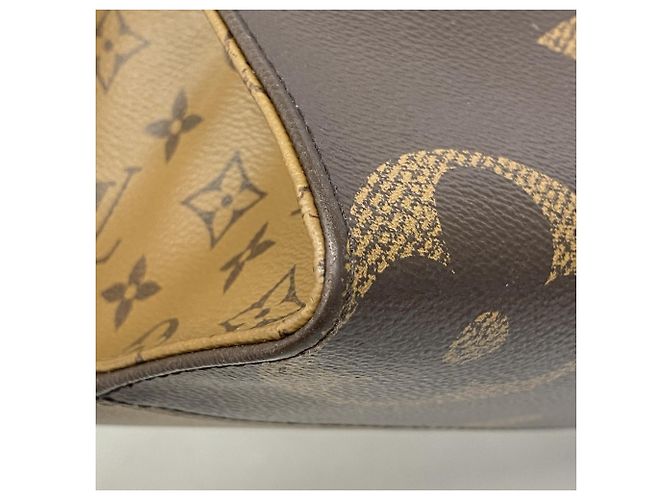 Borsa Tote Louis Vuitton Monogram Giant Reverse OnTheGo MM Marrone - vista 7