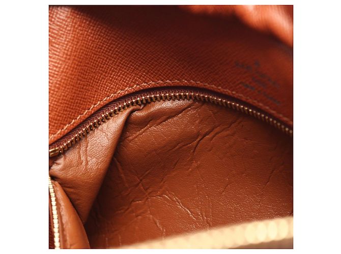 Borsa a Spalla Louis Vuitton Boulogne PM Monogram Marrone Monogramma - vista 6