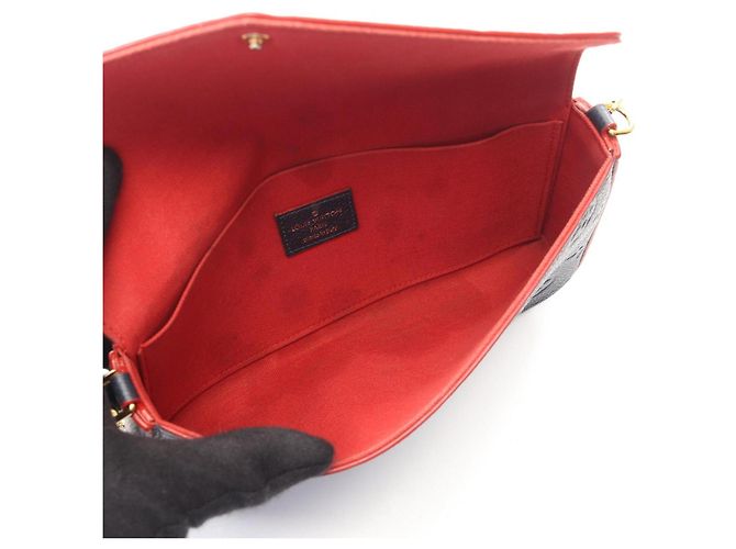 Louis Vuitton Pochette Felicie Monogram Empreinte Rosso Blu navy - vista 3