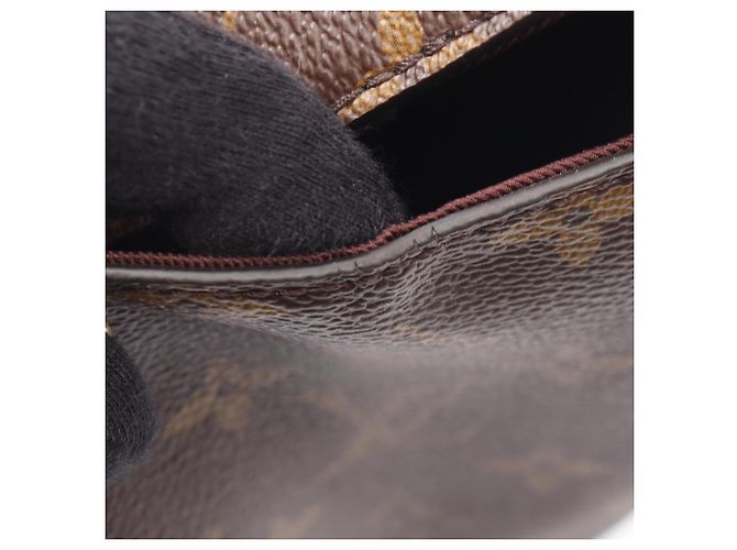 Borsa 2-Way Louis Vuitton Cluny MM Marrone Blu Bordò Monogramma - vista 6