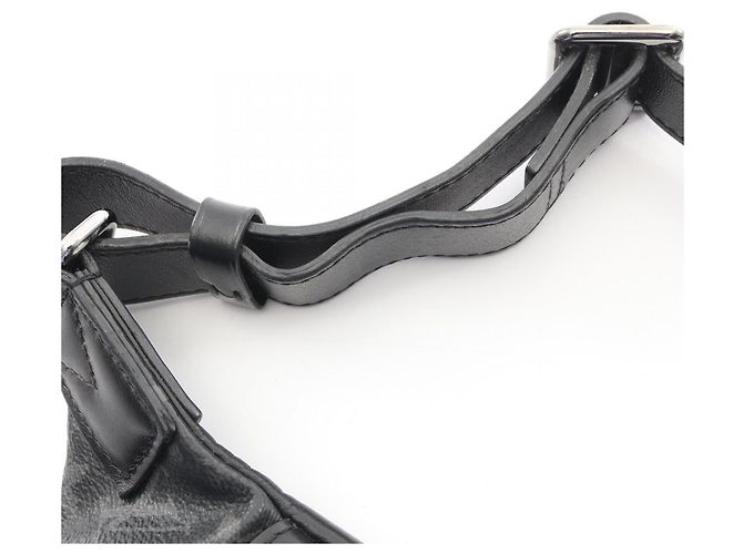 Louis Vuitton Discovery Bumbag PM Schwarz Monogramm - Ansicht 7