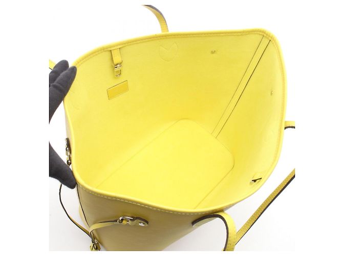 Borsa Tote Louis Vuitton Neverfull MM in pelle Epi Giallo - vista 3