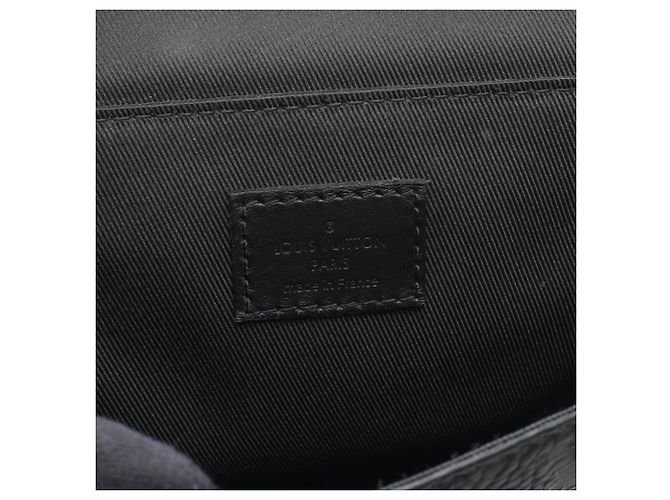 Borsa a tracolla Louis Vuitton Nano Steamer Monogram Taurillon Noir Nero - vista 4