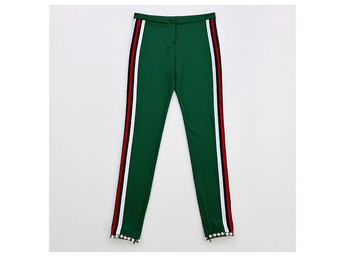 Calças de jogging em jersey verde com acabamento em pérolas Gucci Spring 2017 Runway - vista 4