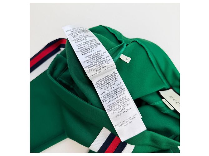Calças de jogging em jersey verde com acabamento em pérolas Gucci Spring 2017 Runway - vista 8
